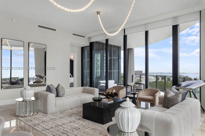 Alquiler de apartamento en Two Park Grove 8A