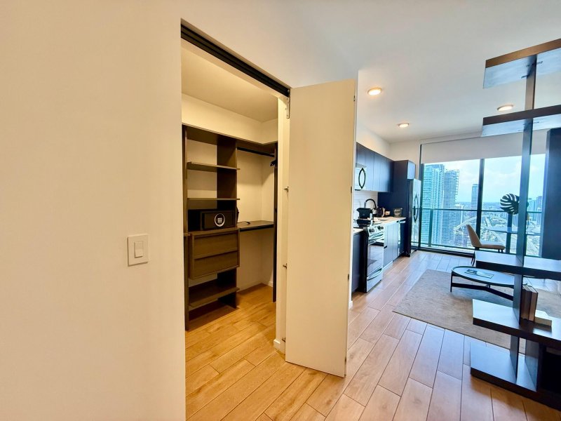 Condo for sale at The Elser Hotel and Residences 3907