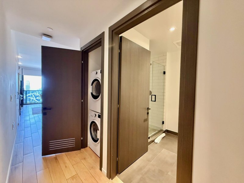 Condo for sale at The Elser Hotel and Residences 3907