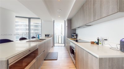 Aluguel de apartamento no SLS Lux Brickell 2601
