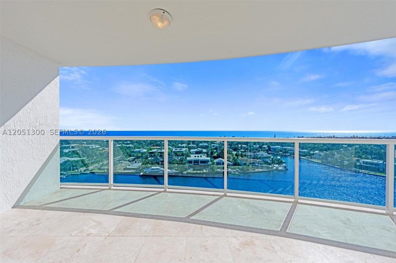 Apartment for rent at Hamptons South 1502