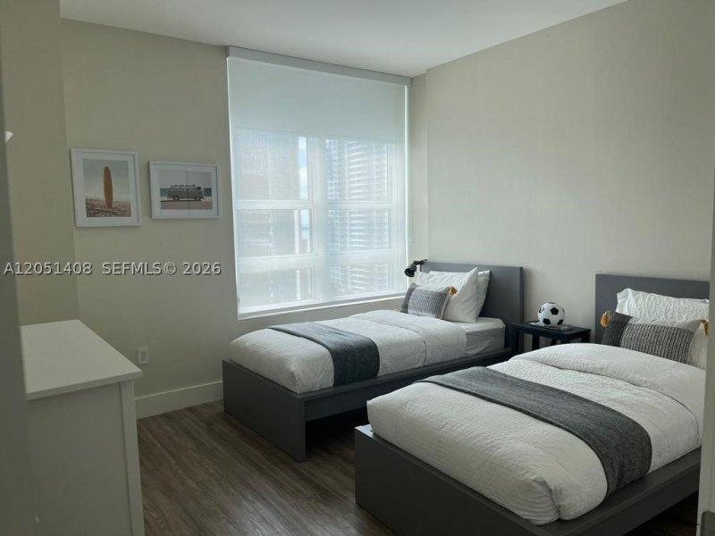 Apartment for rent at The Plaza Tower II 1706