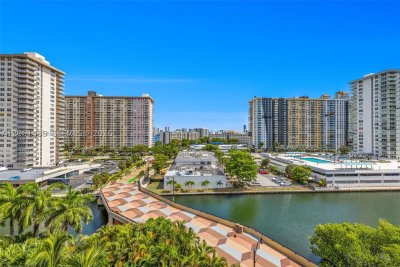 Comprar apartamento no Porto Bellagio 2814