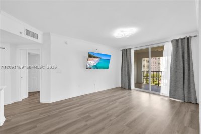 Comprar apartamento no Porto Bellagio 2814