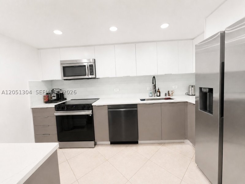 Property photo # 4