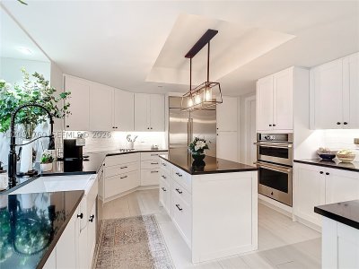 Comprar apartamento en Grand Bay Residences 418
