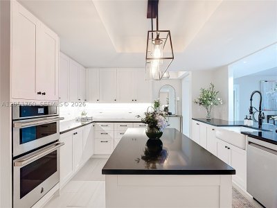 Comprar apartamento en Grand Bay Residences 418