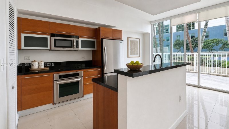 Apartment for rent at Vizcayne South Tower 802