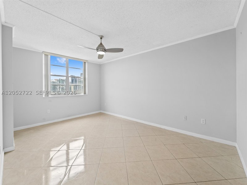 Apartment for rent at Arlen House 1421