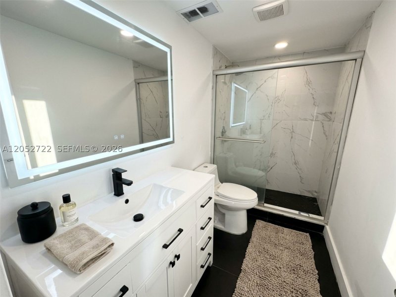 Apartment for rent at Arlen House 1421