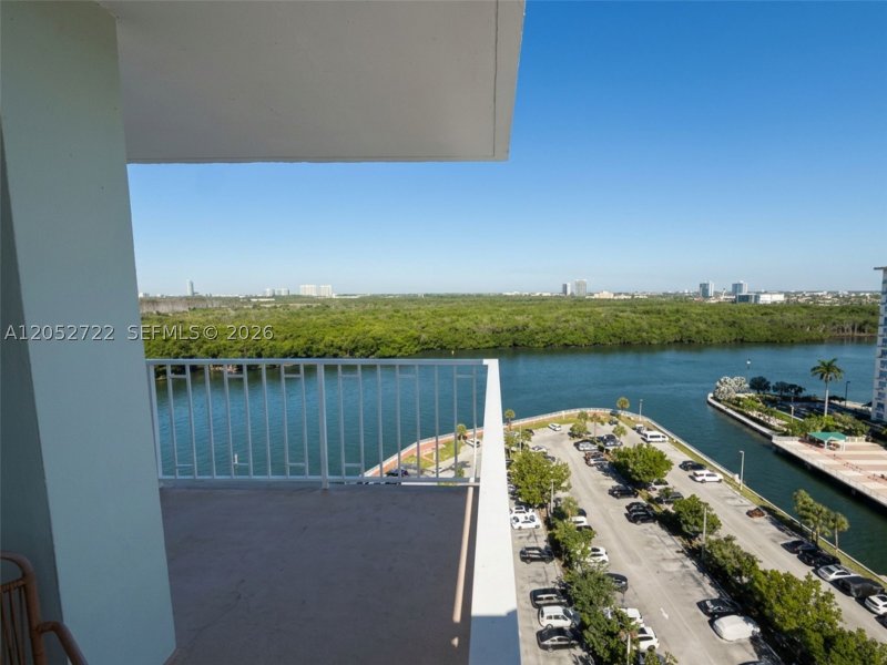 Apartment for rent at Arlen House 1421