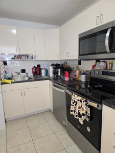 Comprar apartamento no Brickell Place B504