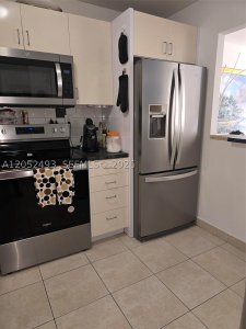 Comprar apartamento no Brickell Place B504
