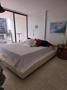Comprar apartamento no Brickell Place B504