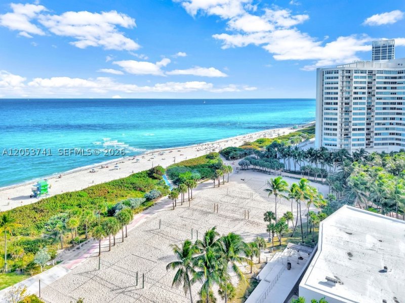 Condo for sale at Burleigh House 435