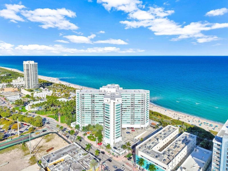 Condo for sale at Burleigh House 435