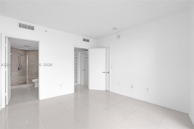 Apartment for rent at Brickell Ten 1003