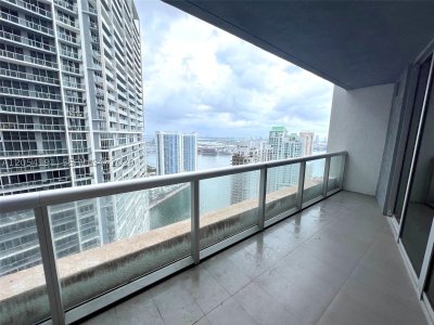 Comprar apartamento no Icon Brickell Tower II 4208
