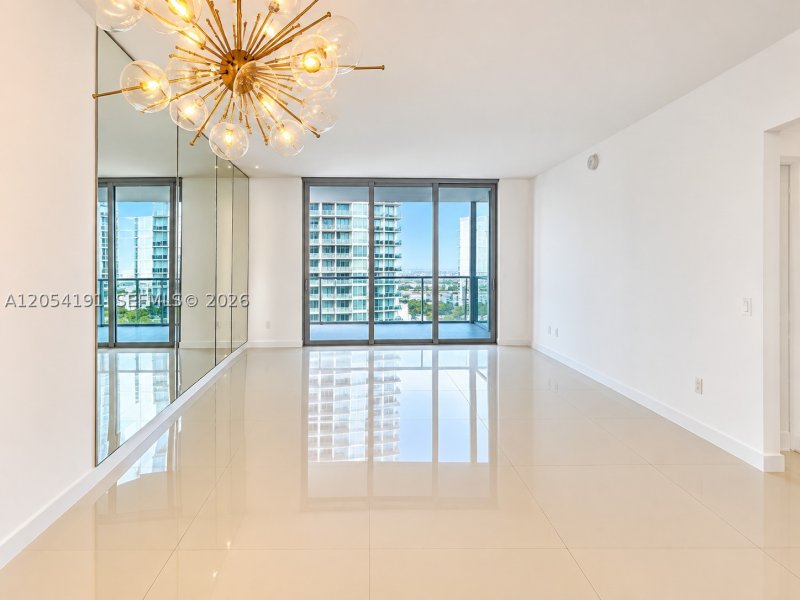 Condo for sale at Icon Brickell Tower II 4208