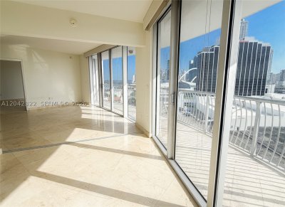 Comprar apartamento en Opera Tower 1814