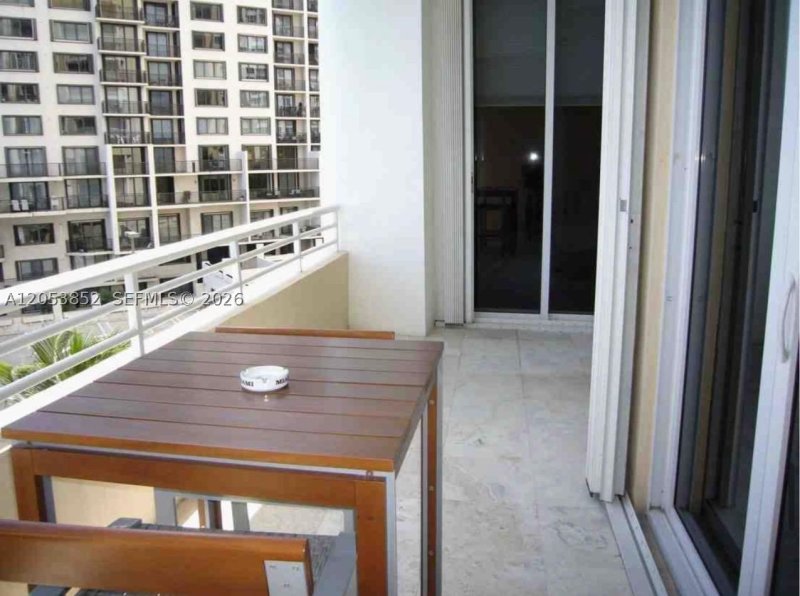 Comprar apartamento en Two Tequesta Point 606