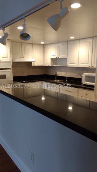 Comprar apartamento no Ocean View 1014