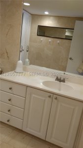 Comprar apartamento no Ocean View 1014