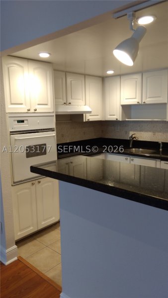 Comprar apartamento no Ocean View 1014