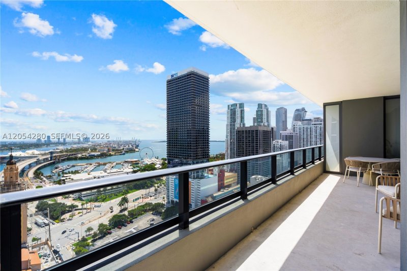 Condo for sale at Natiivo Gale Miami Hotel & Residences 2415
