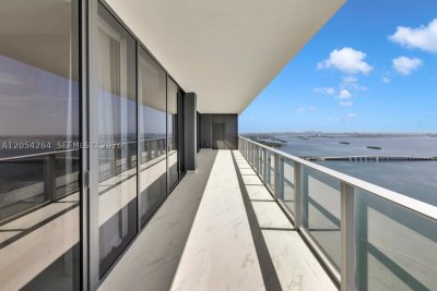 Alquiler de apartamento en Aria Reserve Miami 5502