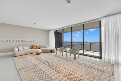 Alquiler de apartamento en Aria Reserve Miami 5502