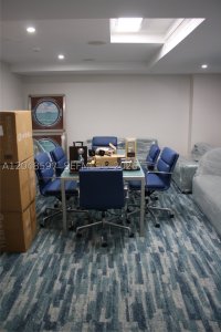 Comprar apartamento no Yacht Club at Portofino