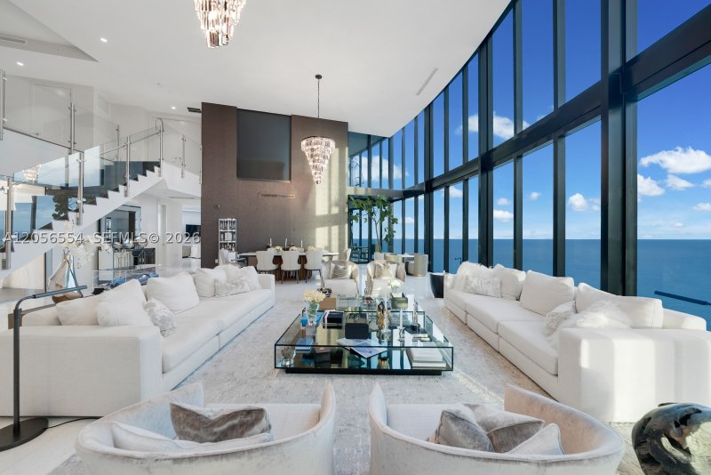 Condo for sale at Porsche Design Tower 5201