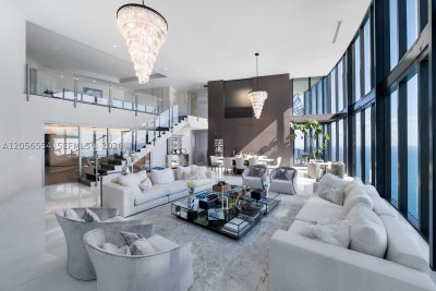 Comprar apartamento no Porsche Design Tower 5201