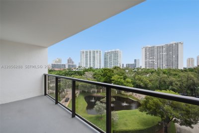 Biscayne Cove Apt #807