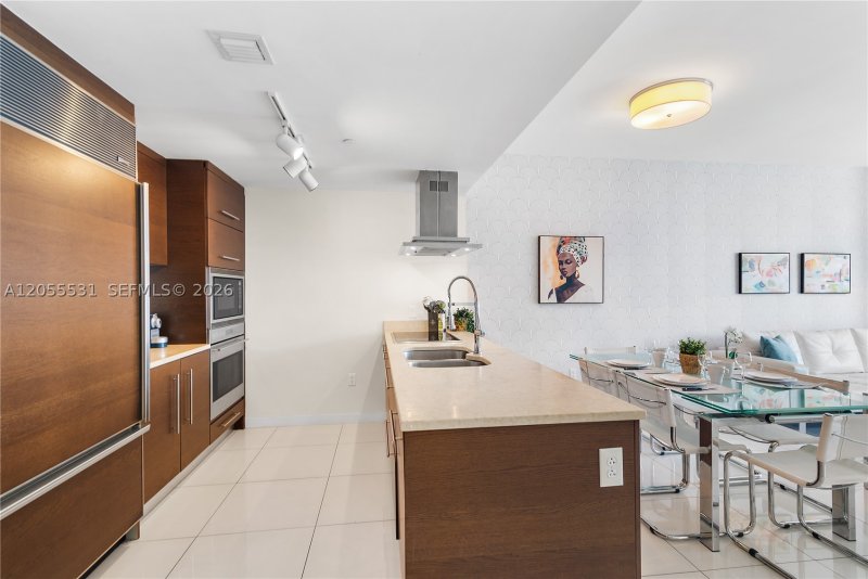 Condo for sale at Icon Brickell Viceroy 2306