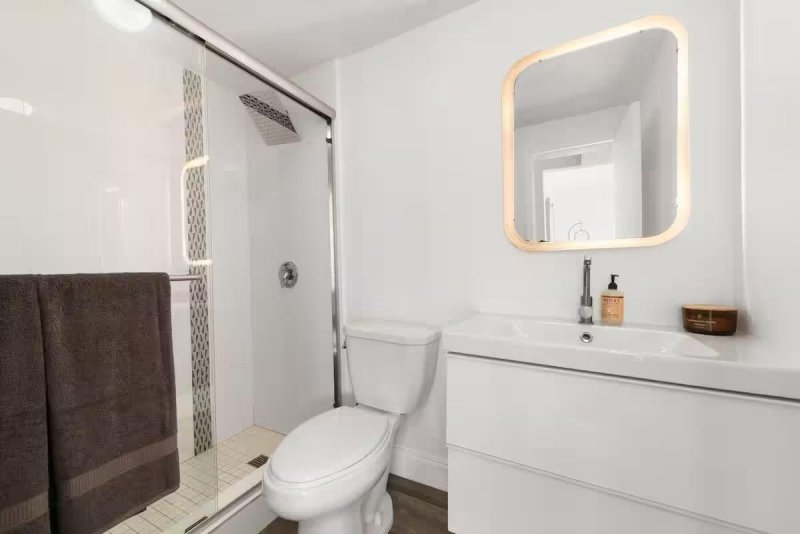 Condo for sale at Barbizon Beach Club