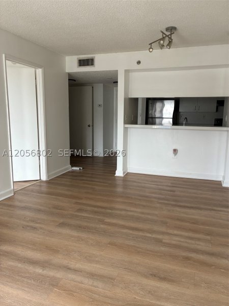 Apartment for rent at Madison Miami W-406