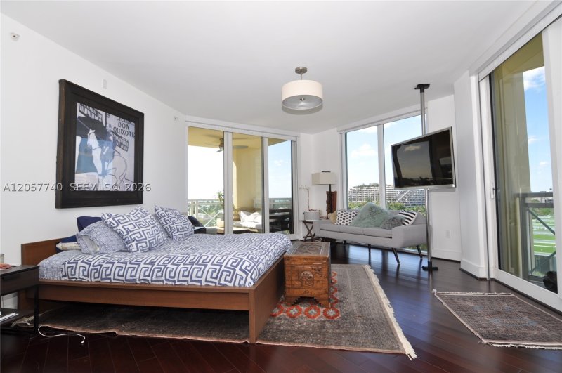 Condo for sale at Grand Bay Tower 708