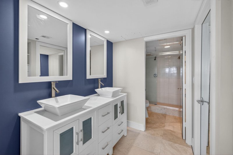 Apartment for rent at The Tower at Port Royale 1205