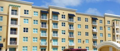 Douglas Grand Apt #620