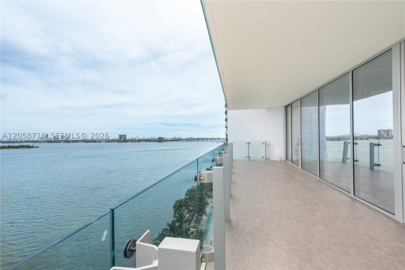 Comprar apartamento en Missoni Baia 903