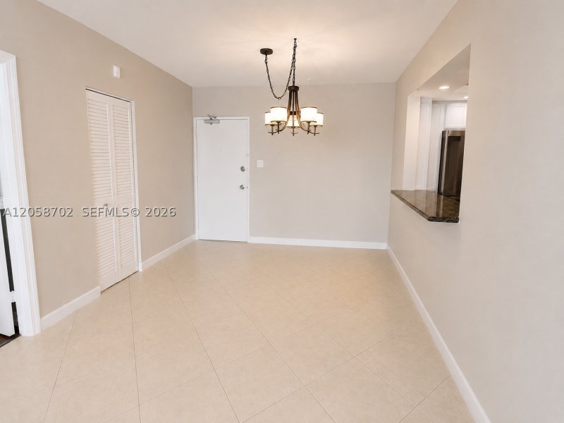 Apartment for rent at 5600 Collins 17U