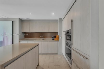Comprar apartamento en Hyde Beach House R3305