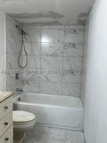 Condo for sale at The Venetia 20E