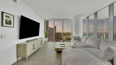 Comprar apartamento en One Paraiso 2206