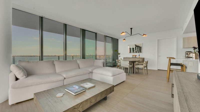 Comprar apartamento en One Paraiso 2206