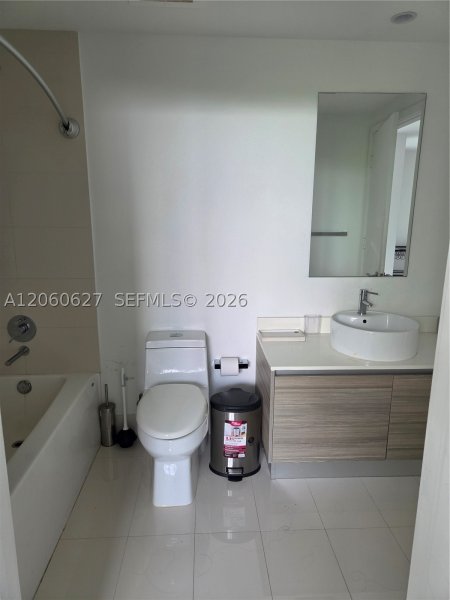 Apartment for rent at Hyde Midtown 914