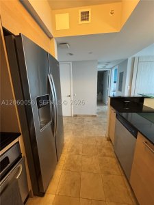 Comprar apartamento en M Resort Residences 2006
