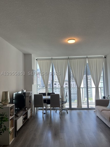 Condo for sale at Axis on Brickell South Tower 1511-S